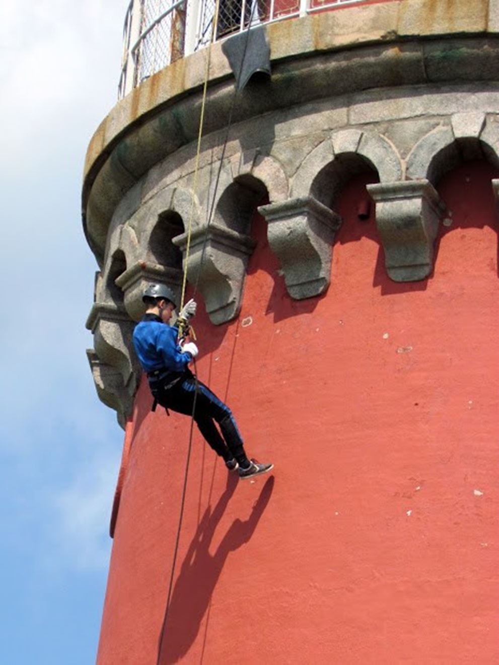 Rappelling fra tårnet på Bovbjerg Fyr 6 juli