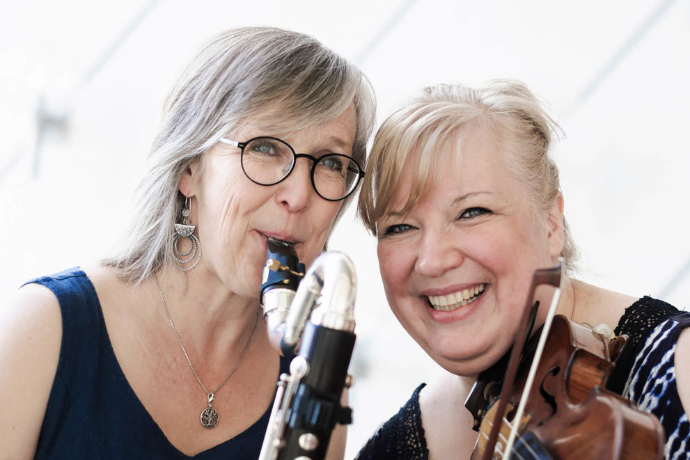 Koncert med Apinaja Duo