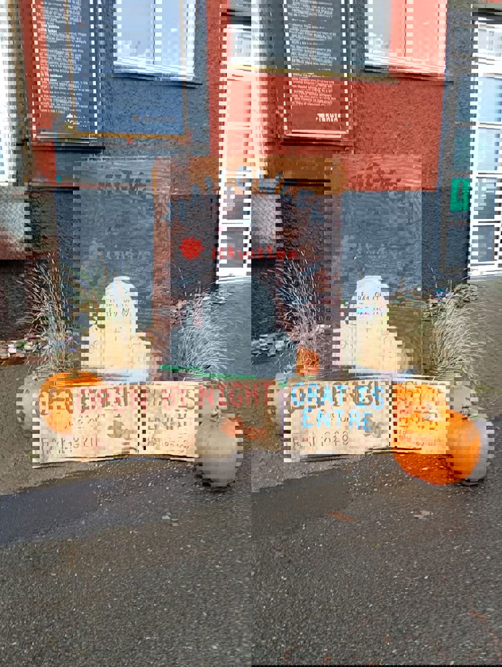 Halloween aften hos Iskunsten i Thyborøn