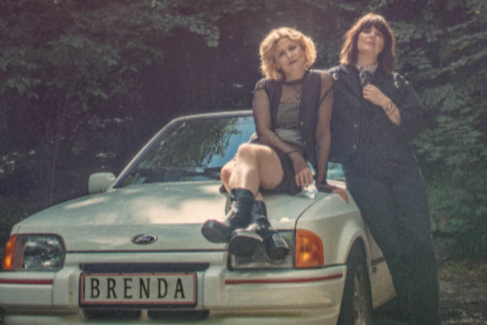 Bye Bye Brenda i 18b
