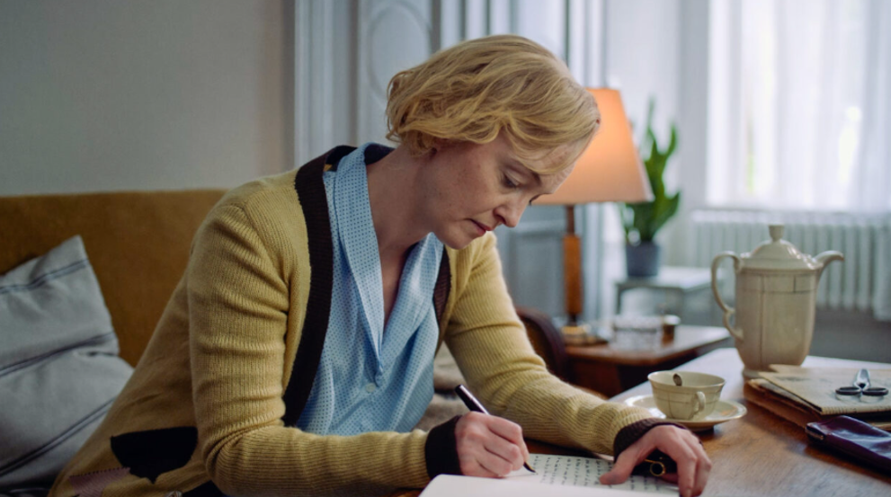 LEMVIG:DOX - A WORLD GONE MAD